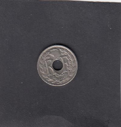 Beschrijving: 10 Centimes HOLE